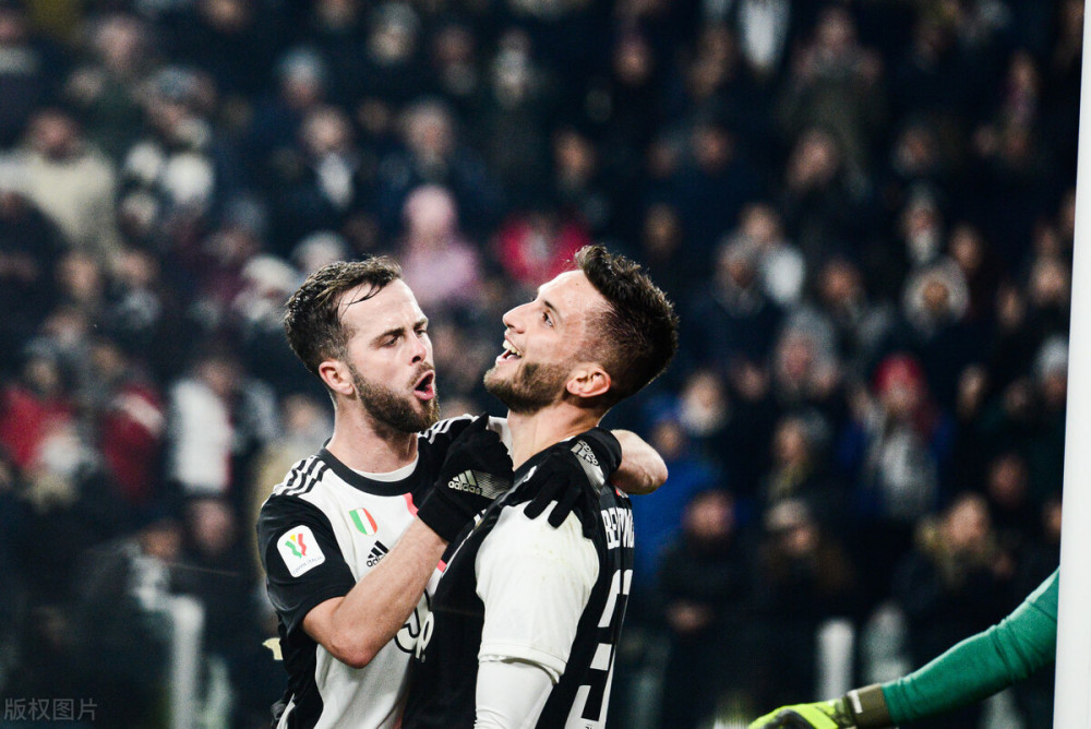 上演了一场 上演了一场